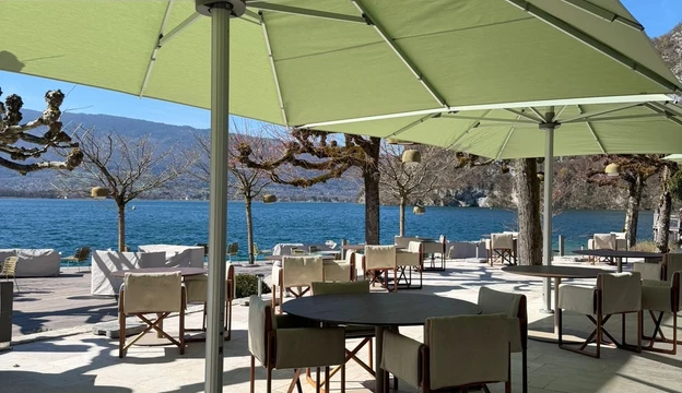 Parasol restaurant annecy